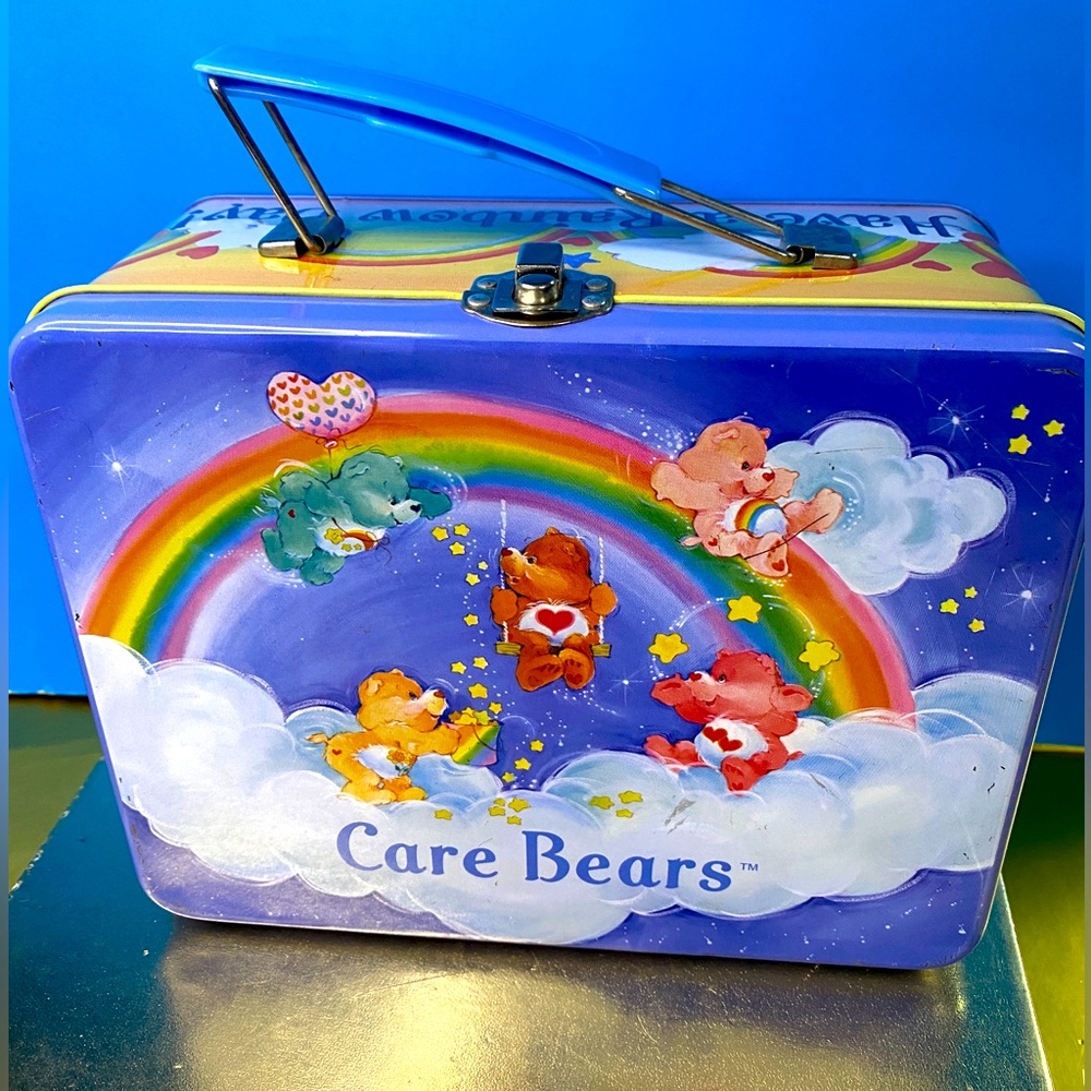 Care Bears VTG 2002 Metal Tin Tote Lunchbox Have A Rainbow Day! Sunshine Inside